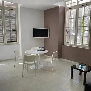 Five Stars C6 Appart hôtel